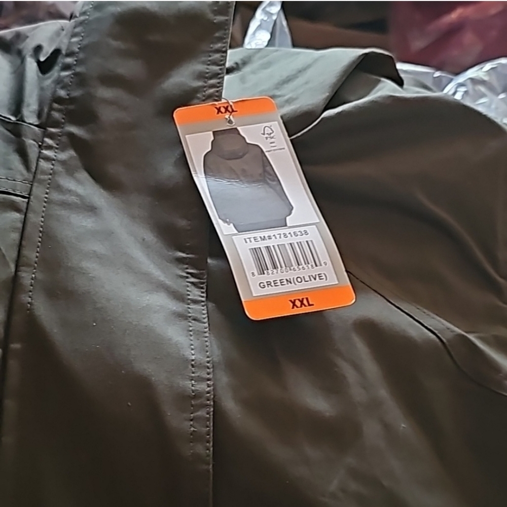 NWT Hunter Ladies' Water & Wind Resistant Rain Jacket, Olive - Picture 6 of 8